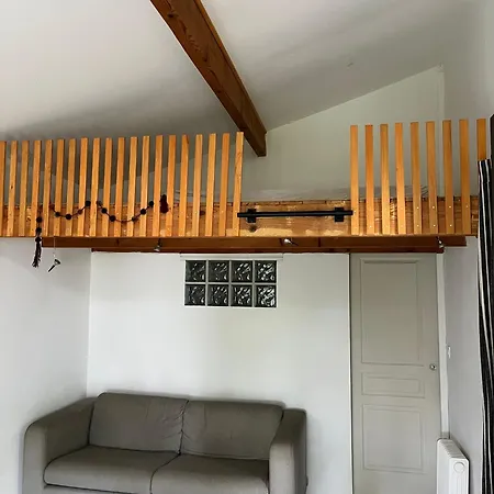 Chalet Charmante Petite Maison Avec Terrasse Et Jardin, Proche Tram Castelnau-le-Lez
