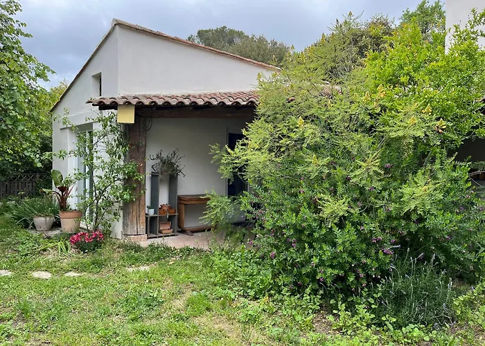 Charmante Petite Maison Avec Terrasse Et Jardin, Proche Tram *